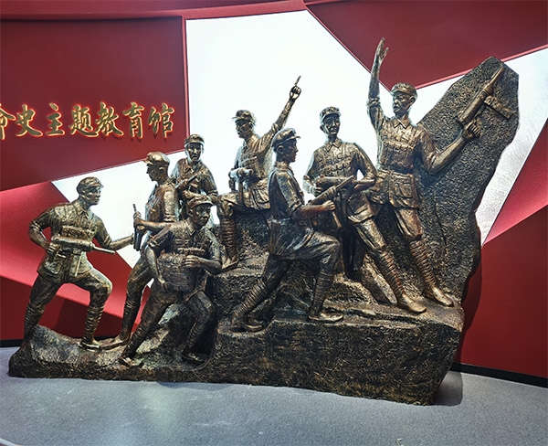颖上青少年活动中心红军长征腊像雕塑